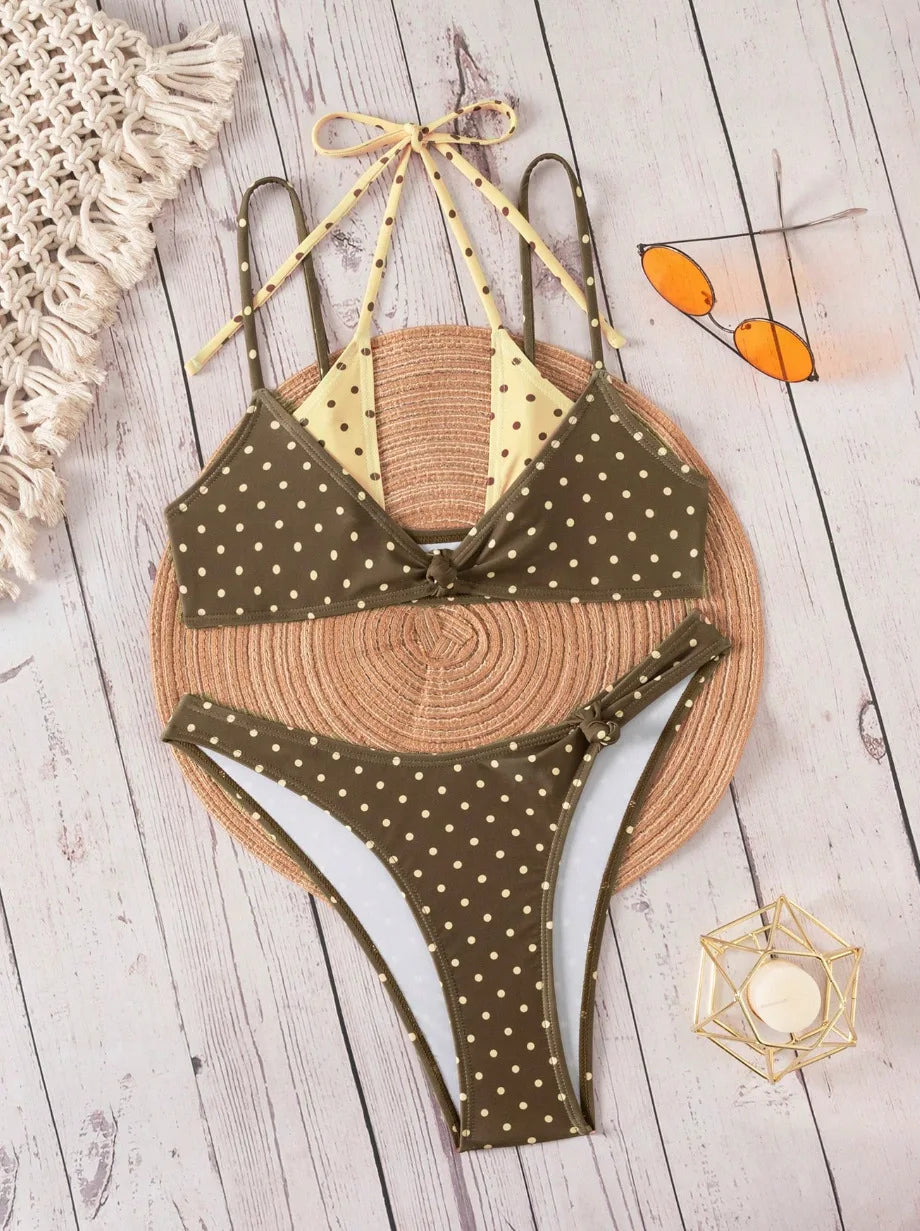 Bikini lunares café